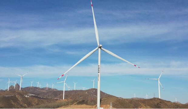 國內單機容量最大的山地風電項目并網發電