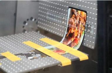 折疊屏手機助推AMOLED驅動芯片全面提速