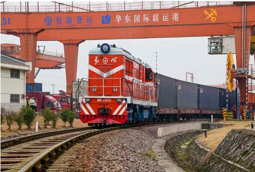 春節期間中老鐵路國際貨運量超2萬噸