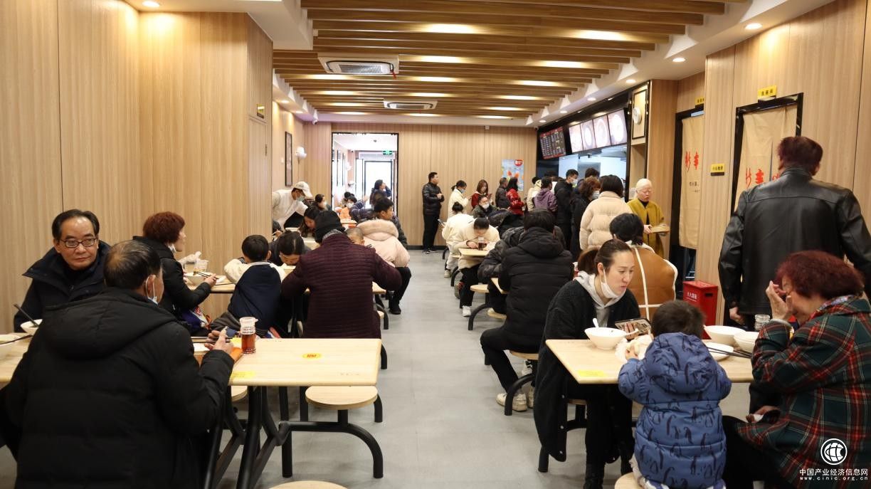  三次登上央視的新豐小吃，如何獲得年輕消費者的青睞？