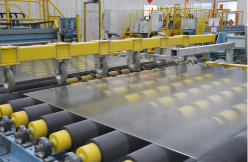 光伏壓延玻璃行業總體呈現庫存較高、利潤下降的態勢