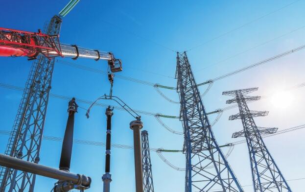 世界首個異同步背靠背工程階段性建成 柔直技術再突破