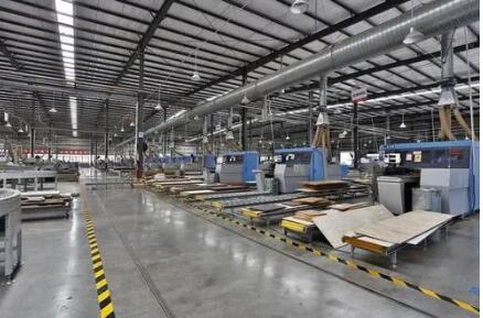 緩稅政策延續實施首月 四川制造業中小微企業緩繳稅費98.9億元