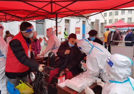 江蘇連云港贛榆區：同心抗疫“夫妻檔” 用平凡演繹最美