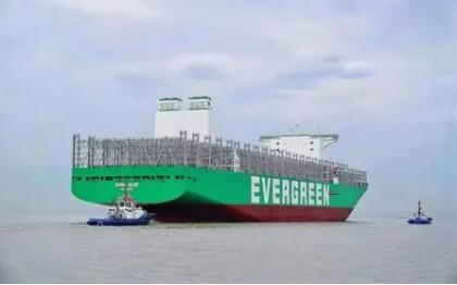 首艘中國“智”造全球最大集裝箱船“長益”輪首航鹽田港