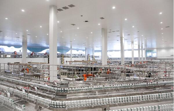 伊利現代智慧健康谷全球智能制造產業園投產