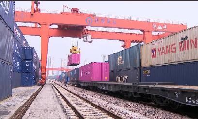 江蘇蘇州上半年實現進出口值12639億元人民幣 同比增長8.7%