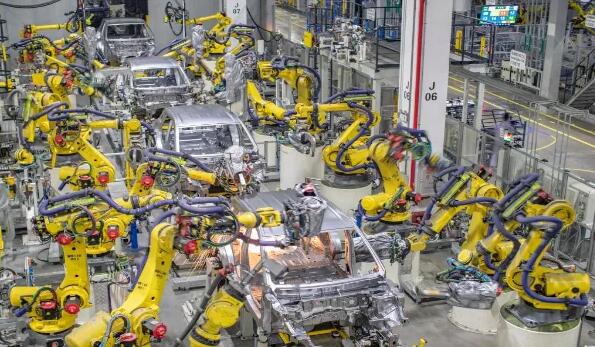 制造業數字化轉型加速推進