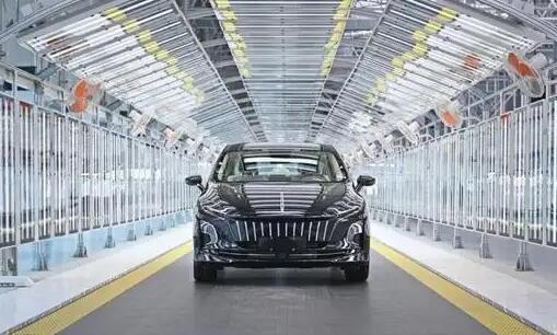 一汽用數字和綠色技術制造紅旗轎車