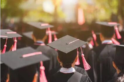 教育部：自2025年秋季起高等學歷繼續教育不再使用“函授”“業余”的名稱