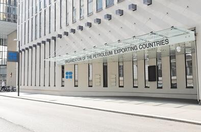 主要產油國宣布十月小幅減產