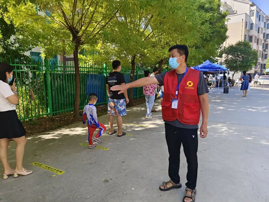 戰“疫”一線黨旗紅 | 山東濟寧高新區稅務局：用稅務人的忠誠和擔當擦亮黨徽