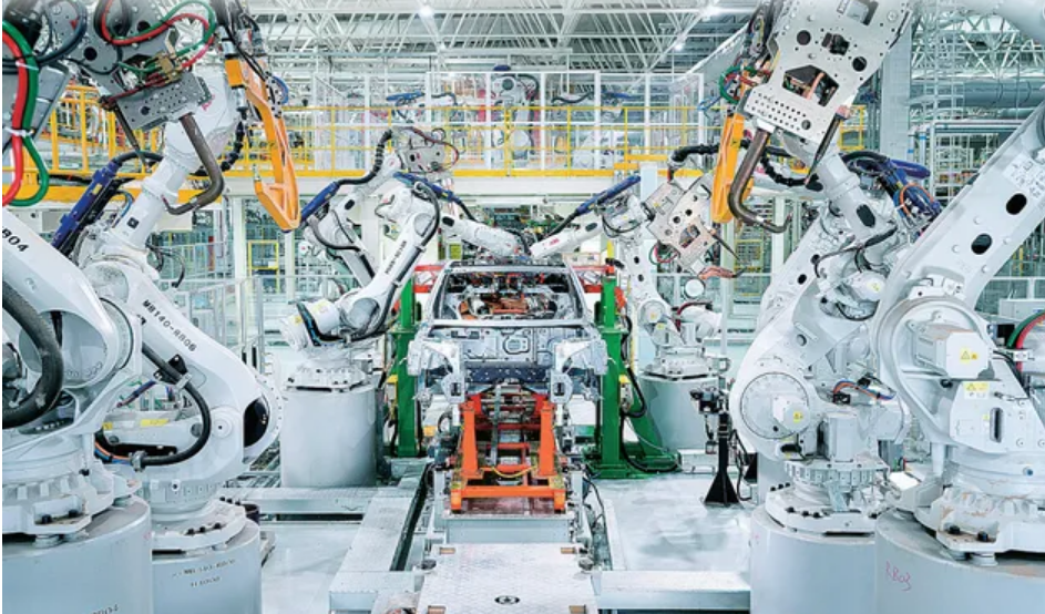 工信部：加快培育一批有國際競爭力先進制造業集群