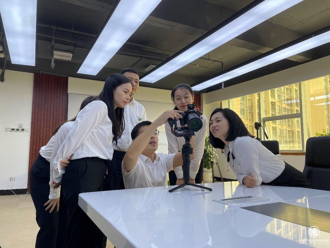 凝聚青年力量 奏響企業發展“好聲音”