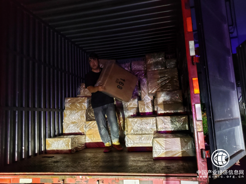 浙江紹興：查封堵截守市場 “雙節”前后一月查獲違法卷煙33895條