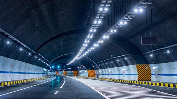 亞洲最大跨度公路斷面地下互通立交通車運營