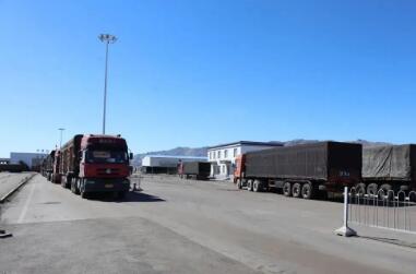 前10月新疆塔克什肯口岸實現進出口總值逾27億元