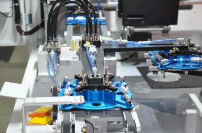 中國光谷激光裝備閃亮海內外