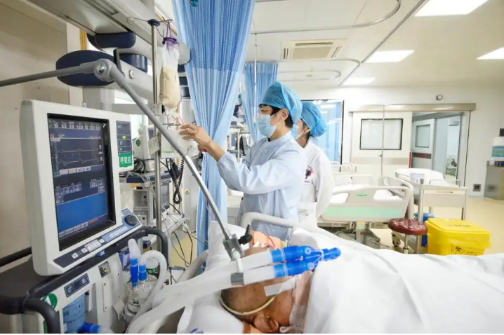 各地多措并舉構筑保健康、防重癥防線