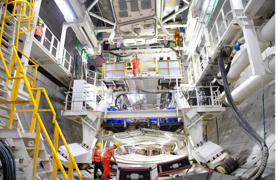 設計時速350公里！廣湛高鐵成功“穿海入城”