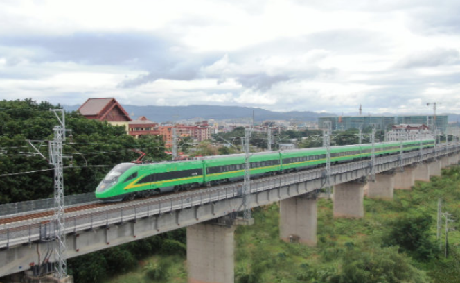 助力區域經濟合作 中老鐵路“黃金線路”效應初顯