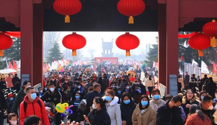節前消費“熱” 盡顯新年經濟新活力