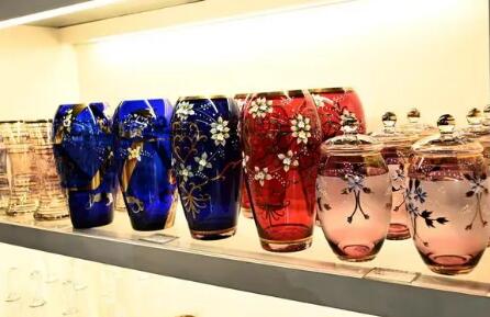 專業鎮建設助推“中國玻璃器皿之都”再放異彩