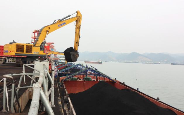 廣西交通投資集團“鐵水公”聯運助推西江通道電煤發運量創歷史新高