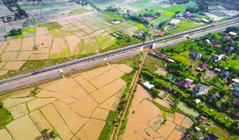 中老鐵路為老撾旅游業注入活力