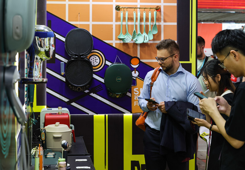 擁抱開放中國的發展新機遇——來自“中國第一展”廣交會的一線觀察