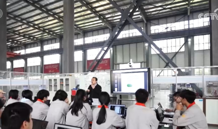 產業升級轉型下現場工程師緊缺 校企一體多途徑探索培養模式