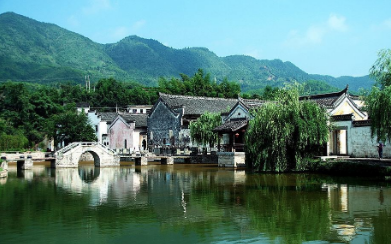 “下沉式旅游”的信號，小城市接收到了嗎？