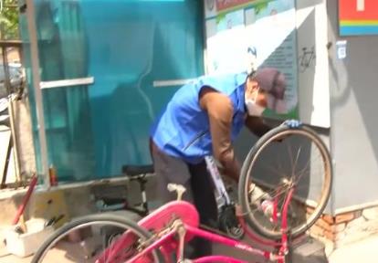 “小修小補”回歸百姓生活 細節惠民生 小修補見溫情