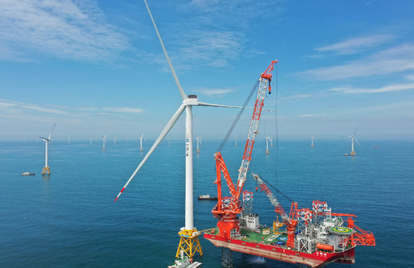 風從海上起 綠電入萬家——全球首臺16兆瓦海上風機吊裝成功