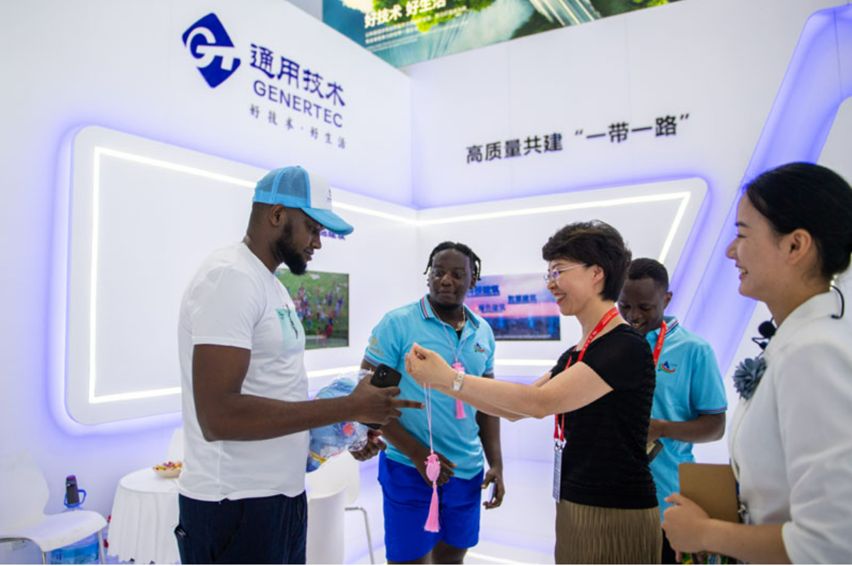 中非合作的路越走越寬——第三屆中國-非洲經貿博覽會現場掠影