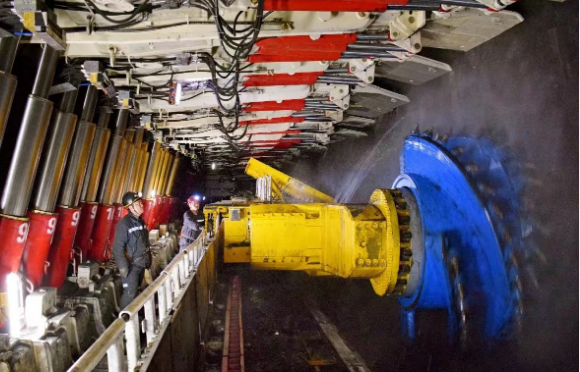 山西華陽集團多項指標實現“雙過半”