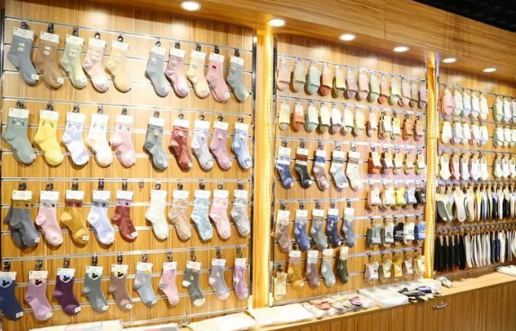 打卡“襪業名鎮”：足尖上的產業新觀察