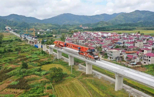 建設重大工程 增強發展動能