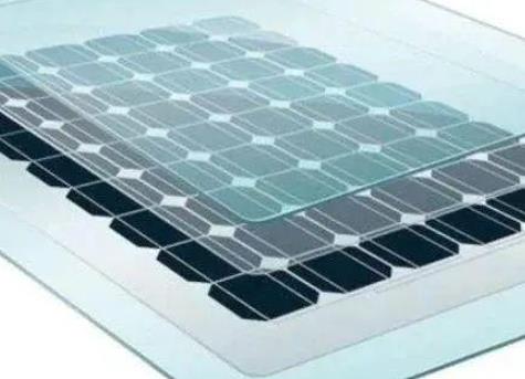 1-7月光伏壓延玻璃累計產量1372萬噸，同比增加67%