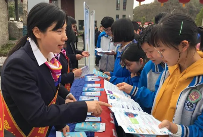 拓場景優利率 金融助力消費恢復向好