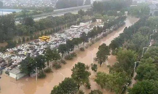 極端天氣頻發拖累經濟增長步伐