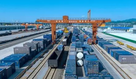 東盟貨運集結 湖南懷化國際陸港前八月開行班列272列