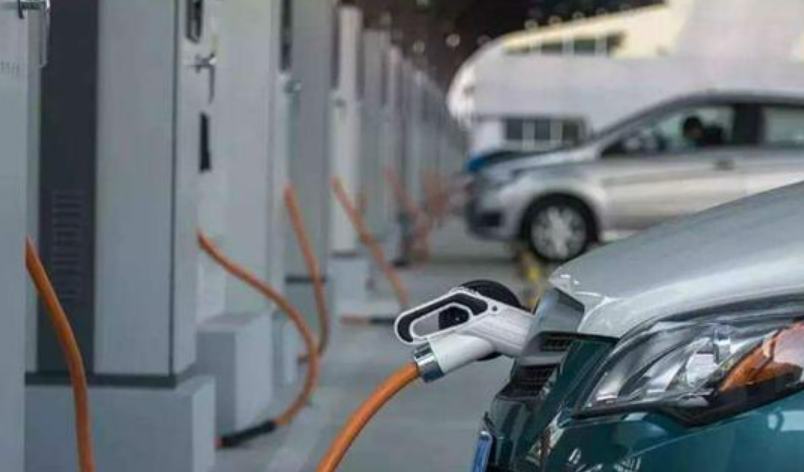 業內人士共議充電基礎設施體系如何建設好、發展好