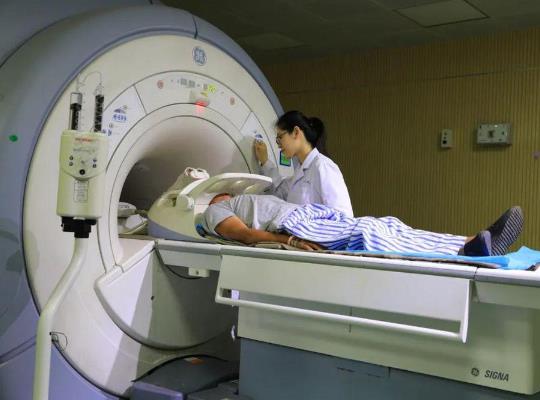 聚焦腦科學前沿 國內外專家共話磁共振技術未來