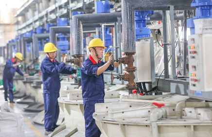 碳酸鋰價格再度跌破20萬元/噸大關 供需錯配導致上下游企業利潤下滑