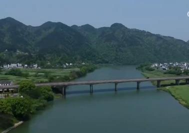 350萬家固定污染源納入許可管理 持續推進排污許可制工作見成效