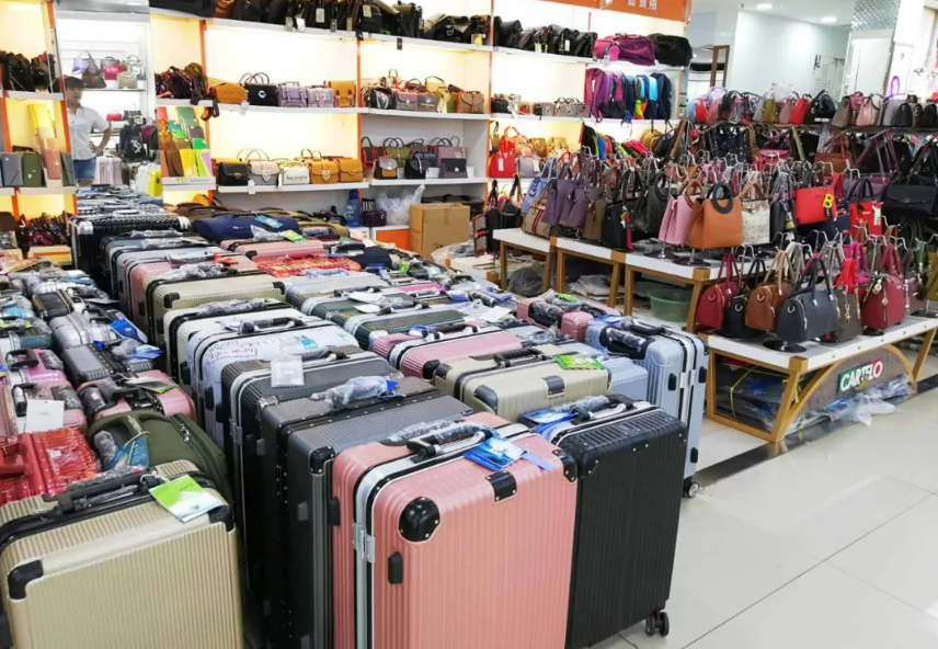 廣銷100多個國家和地區 湖南邵陽箱包裝下“出海夢”