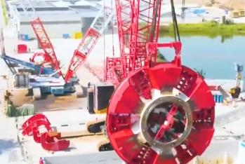 大國重器頻頻“上新” 高端裝備挺起工業“脊梁”走出國門