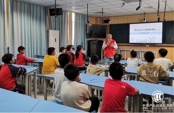 浙江龍港：“香溢”志愿護青苗 心靈“療養”助成長
