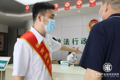 福建福州城南局：為民服務“有溫度”